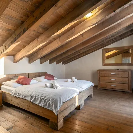Nocciola Mit 6 Schlafzimmern In Meeresnaehe By Interhome Premantura