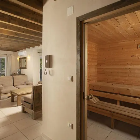 Casa vacanze Nocciola Mit 6 Schlafzimmern In Meeresnaehe By Interhome *